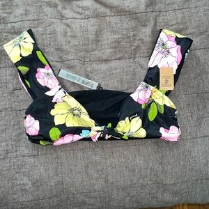 Victoria secret Pink bikini top- black floral. Reversible. Cap sleeve, sizeSmall